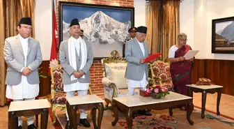 Nepal'de discort üzerinden yeni başbakan seçildi