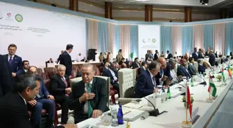 Doha'daki zirvenin ardından 25 maddelik bildiri: İsrail'in Katar'a yönelik saldırısını kınıyoruz