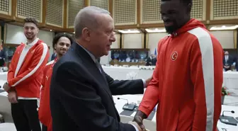 Erdoğan ile Bona arasındaki güldüren diyalog: İyiyim abi, sen nasılsın?