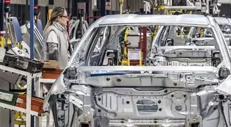 Elektrikli araç fiyaskosu! Otomotiv devi bin kişiyi işten çıkarıyor