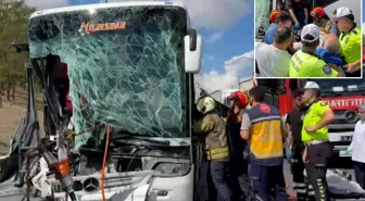 Yolcu otobüsü kamyona çarptı! Çok sayıda yaralı var