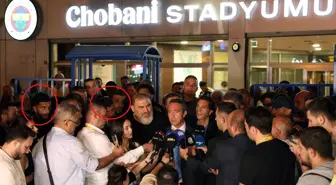 Futbolcuları da yanına alıp 'Buraya gelemez, binlerce kişi sahaya iner' dedi