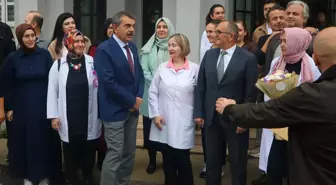 Nöbetçi öğretmen Milli Eğitim Bakanı Yusuf Tekin'i tanımadı