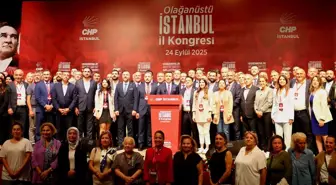 Özgür Çelik yeniden CHP İstanbul İl Başkanı seçildi