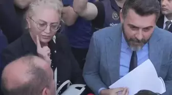 CHP kongresinde olay! 'Kongreyi yapamazsınız' diyen kadın bakın kim çıktı