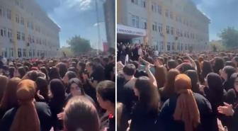 Tepki çeken atama! Okul önünde toplanan öğrenciler 'Tacizci istemiyoruz' sloganı attı