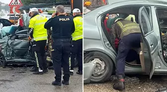 Otomobil, park halindeki tankere çarptı: 3 ölü, 2 yaralı