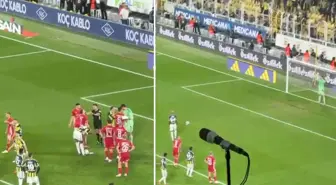 Fenerbahçe taraftarının çıldırdığı anlar! Futbolcular zor sakinleştirdi