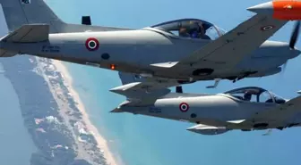 İtalya'da askeri eğitim uçağı milli parka düştü, 2 asker öldü