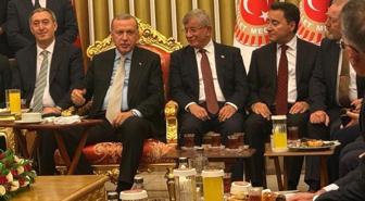 Cumhurbaşkanı Erdoğan, Davutoğlu ve Babacan yıllar sonra yan yana geldi