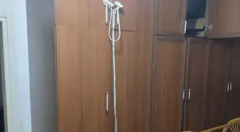 2 çocuk annesi kadın dolaba asılı halde bulundu