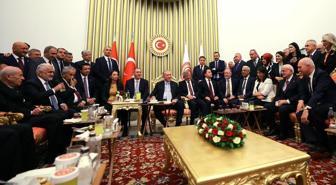 Kulisleri sallayan Erdoğan-muhalefet fotoğrafına ezber bozan yorum: Yeni dönemin işareti