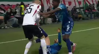 Yenilgiyi hazmedemedi! Legia Varşova'nın kaptanından Zeki Yavru'ya büyük saygısızlık