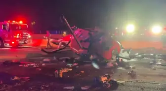 Ambulans helikopter otoyola düştü