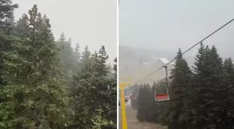 Uludağ'da beklenen yağış geldi! İlk kar taneleri düştü