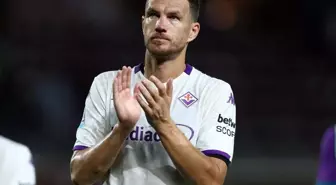 Edin Dzeko bir ülkenin diline düştü