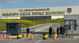 Cezaevinde dehşet! Müebbet hükümlüsü sayım sırasında gardiyanlara bıçakla saldırdı