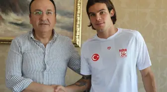 1. Lig futbolcusu vergi rekortmeni oldu