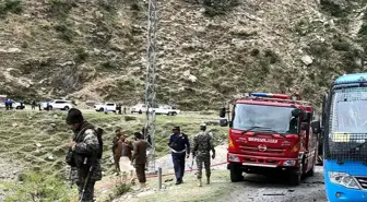 Pakistan'da kamyon uçuruma yuvarlandı: 15 ölü, 8 yaralı
