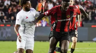 Süper Lig'de nefes kesen maç! 3-0'dan geri dönmeye ramak kalmıştı