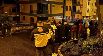 Temel kazısı sırasında toprak kayması: İki bina tahliye edildi