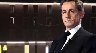 Sarkozy hapishanedeki ilk gecesinde kabusu yaşadı: Kaddafi'yi sen öldürdün