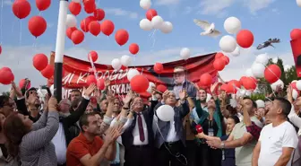Tutuklu belediye başkanının doğum günü gıyabında kutlandı