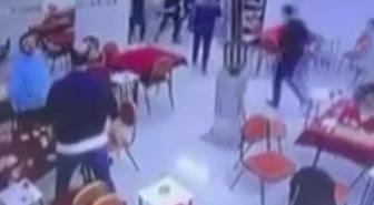6.1'lik deprem sırasında herkes kaçarken onlar okey oynamaya devam etti