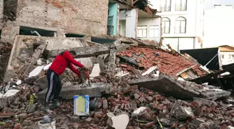 Balıkesir beşik gibi! 6.1'lik deprem sonrası 100'den fazla artçı meydana geldi
