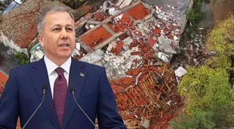 Depremin vurduğu Sındırgı'da son durum! Bakan Yerlikaya ilçe merkezinden anlattı