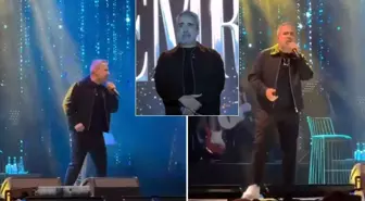 300 dairesi olan şarkıcı Emrah, sahnede hüngür hüngür ağladı