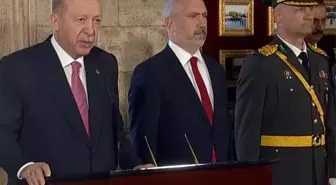 Cumhurbaşkanı Erdoğan, Anıtkabir'de! İşte Özel Defter'e yazdığı not