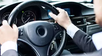 Eski ehliyetler için süre yarın doluyor! Yenileme ücreti 7 bin 438 liraya yükselecek