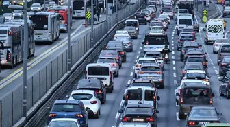 Benzine gece yarısı 1 lira 14 kuruşluk zam