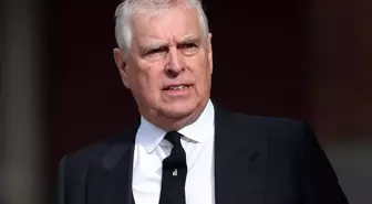 İngiltere Kralı Charles, kardeşi Prens Andrew'un ünvanlarını geri alıyor