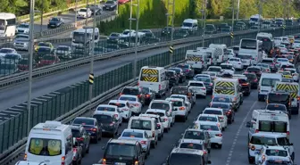 Süre sona erdi! 1 milyon 800 bin kişinin ehliyeti geçerliliğini yitirdi