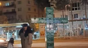 Bira kasalarıyla haç işareti yapan 3 kişiye gözaltı