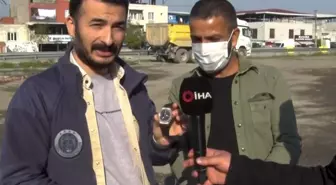 Çöp çöp dolaşıp servet topluyorlar! Bulduğu saatin fiyatına inanamadı
