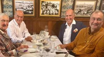 Murat Ülker ve Rahmi Koç'un mütevazı akşam yemeği! Masadaki detay dikkatlerden kaçmadı