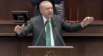 Cumhurbaşkanı Erdoğan 'Devrim' dedi, bütün salon ayağa kalktı