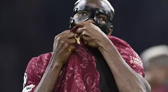 Victor Osimhen, Ajax'a attığı gollerle tarih yazmaya devam ediyor