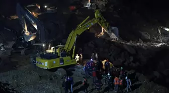 Taş ocağındaki göçükten kahreden haber! İşçinin cansız olma ihtimali kalmadı
