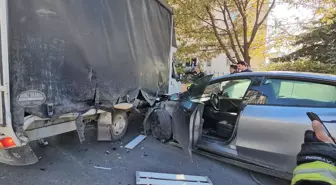 Tesla ile hız denerken aracı perte çıkardı