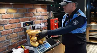 Böyle esnaflar da var! Ekmeği tartıya koyan ekipler, işletme sahibine teşekkür etti