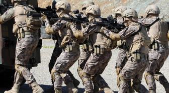 Özel harekat baskın yaptı! Mafya elebaşının 13 adamı yakalandı