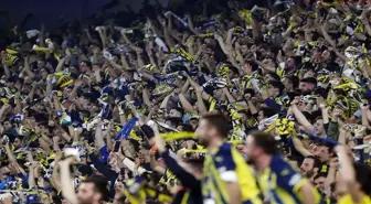 Dünya devinden Fenerbahçe'nin yıldızına teklif! Bir saniye düşünmeden yanıtladı