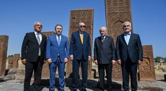 BBP lideri Destici'den 16 bin lira maaş alan emeklileri mest edecek öneri