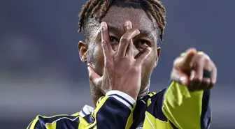 Zirvede puan farkı 1'e indi! Fenerbahçe'den Kadıköy'de resital