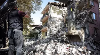 Sındırgı'da 17 bin artçı deprem sonrası uzman psikologdan toplumsal travma uyarısı