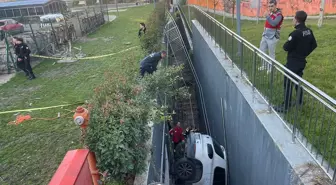 Bahçelievler'de otoparkta yaşanan ilginç kaza kamerada